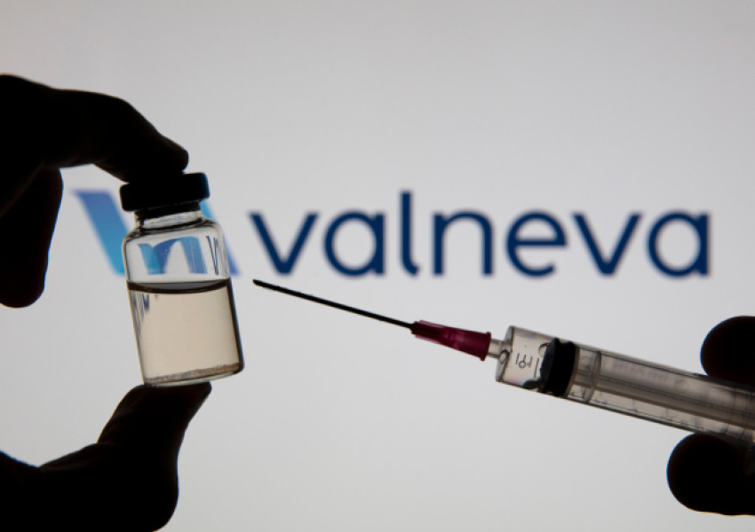 Нова ваксина срещу Covid е одобрена за употреба в Обединеното кралство
