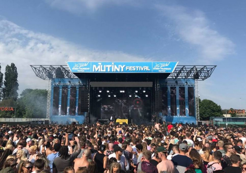 Два смъртни случая на фестивала в Portsmouth 