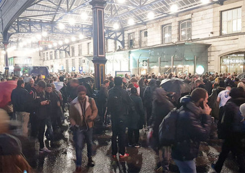 Намерена ли е бомба на Victoria Station? (ОБНОВЕНА)