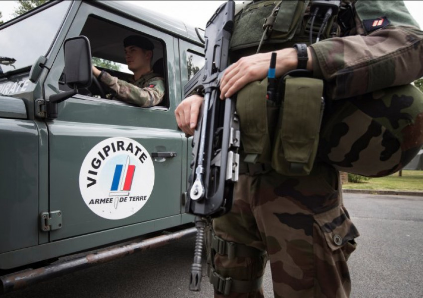 Първо потресаващо видео от нападението в Париж (ВИДЕО)