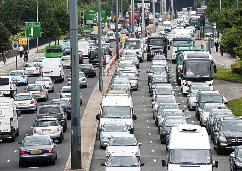 Хаос по пътищата заради дългия уикенд