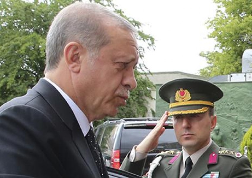 Съветникът на Ердоган е признал грешки, но не и участие в преврата