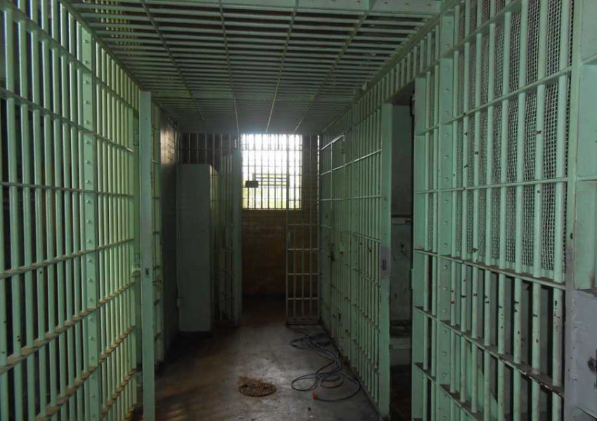 Хванаха избягалия от затвора в Бали българин