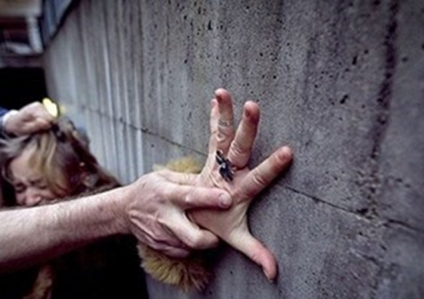 Осъдиха млад българин в Англия за зверско изнасилване